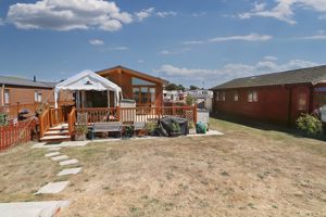 Riverside Flag Hill - click for photo gallery